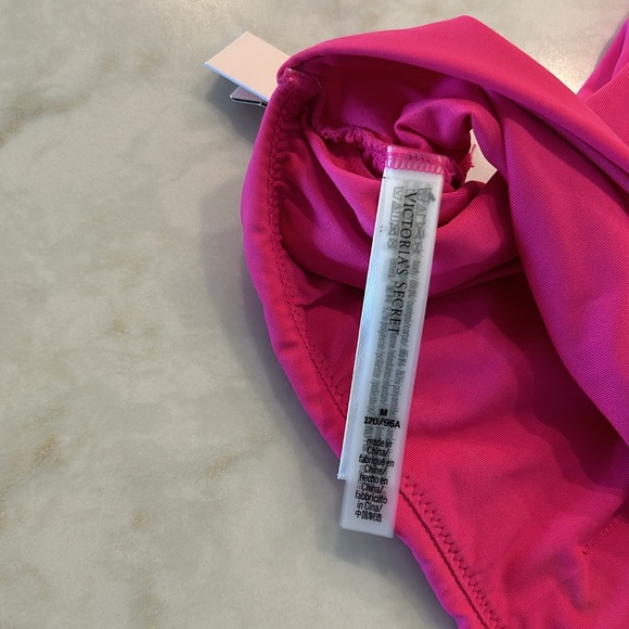 NWT Victorias Secret Swim Top - Medium - Picture 6 of 7